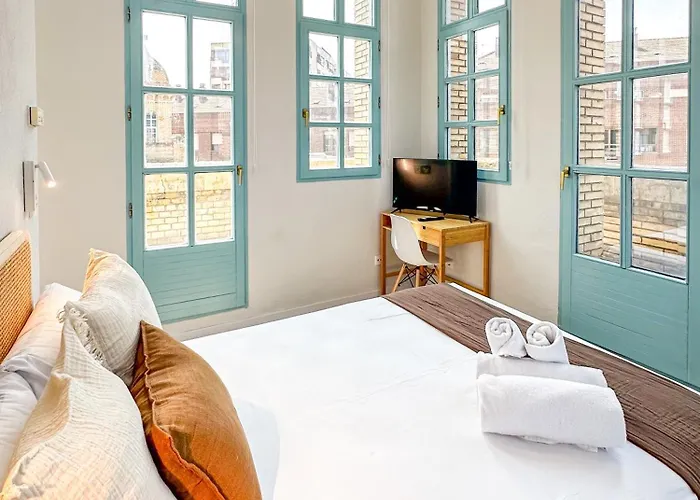 Vtz Orus Factory Hotel - Parking Muy Economico