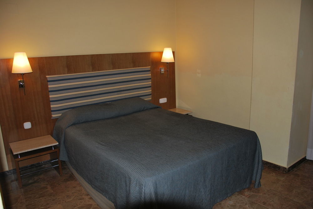 Hotel Vtz Orus Factory - Parking Muy Economico Saragoça